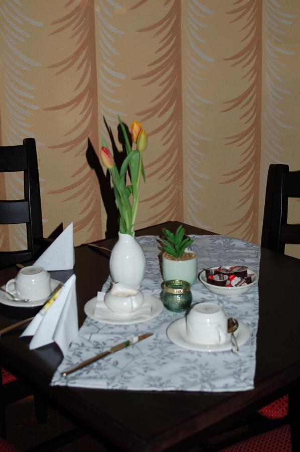 Hotel Garni Schloss Schoenberg Bad Brambach Dış mekan fotoğraf